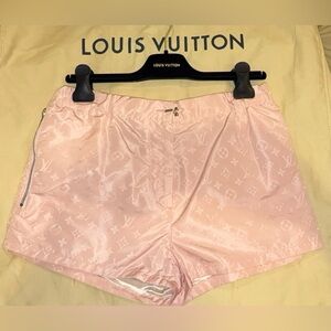 Louis Vuitton Mini Shorts Pink Size 36